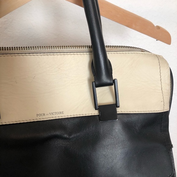 Pour La Victoire black and off-white leather bag - Picture 4 of 10